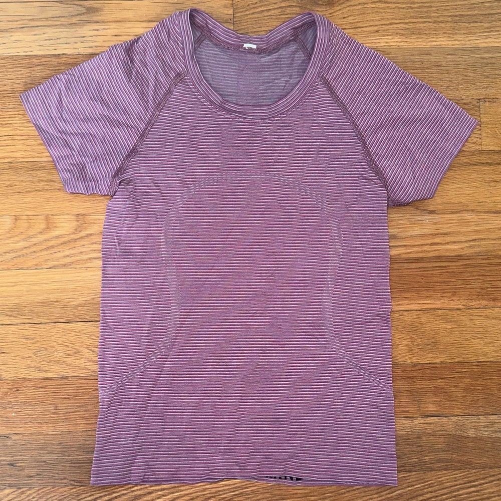 Lululemon Swiftly Tech Short-Sleeve Shirt 2.0
Race Length